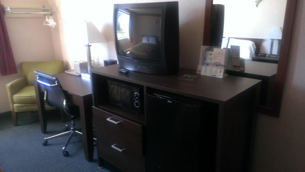 Quality Inn West Haven Extérieur photo